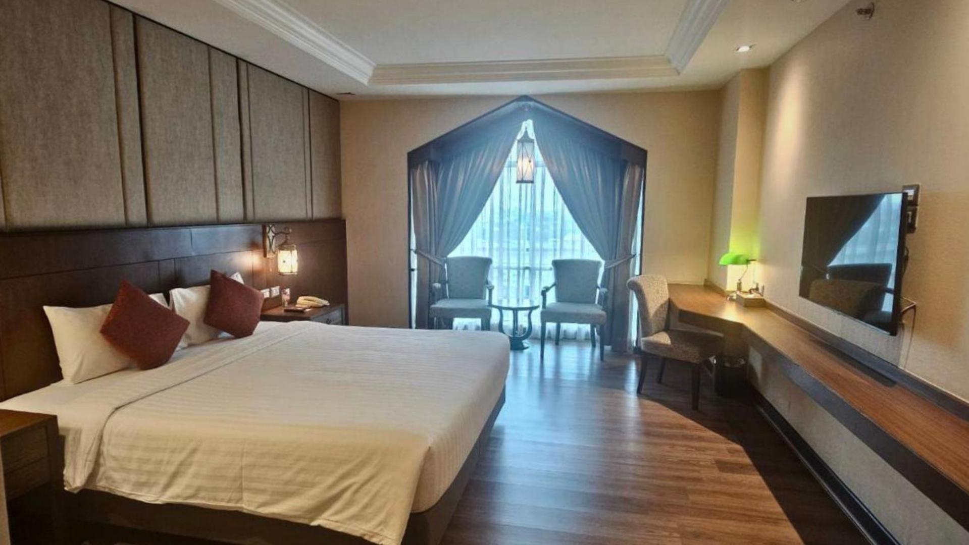 Al Meroz - The Leading Halal Hotel
